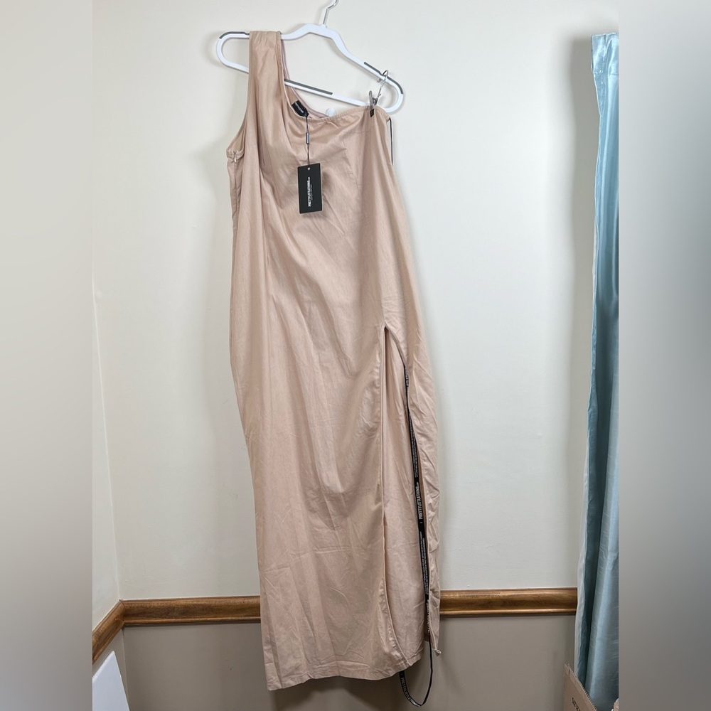 PrettyLittleThing Dress One Shoulder Maxi Split Leg Nude/Tan New women's X Large